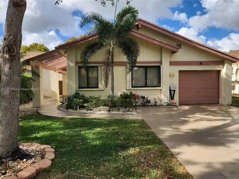 4481 Cordia Cir, Coconut Creek, FL 33066