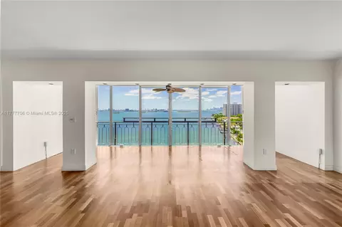 11111 Biscayne Blvd #16G, Miami, FL 33181
