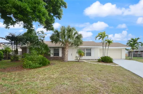104 W Palmetto Rd, Lake Worth, FL 33467