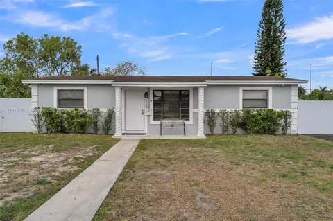 20120 NW 14th Pl, Miami Gardens, FL 33169