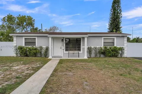 20120 NW 14th Pl, Miami Gardens, FL 33169
