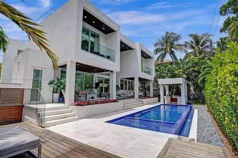 Other - 201 Buttonwood Dr, Key Biscayne, FL 33149 photo 4 of 17