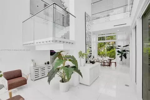 Other - 201 Buttonwood Dr, Key Biscayne, FL 33149 photo 3 of 17