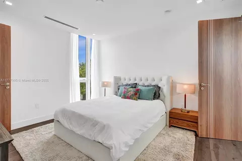 Bedroom - 201 Buttonwood Dr, Key Biscayne, FL 33149 photo 7 of 12
