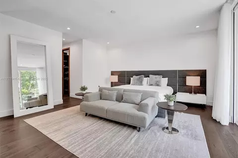 Bedroom - 201 Buttonwood Dr, Key Biscayne, FL 33149 photo 2 of 12