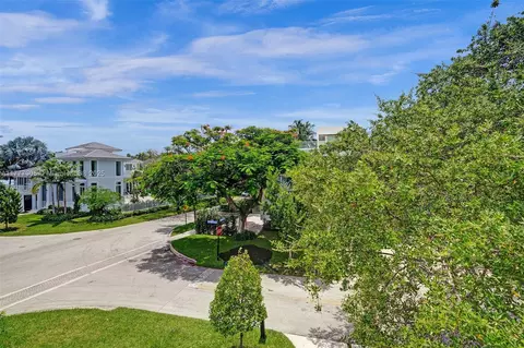 View/Area - 201 Buttonwood Dr, Key Biscayne, FL 33149 photo 5 of 8