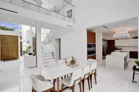Other - 201 Buttonwood Dr, Key Biscayne, FL 33149 photo 1 of 17
