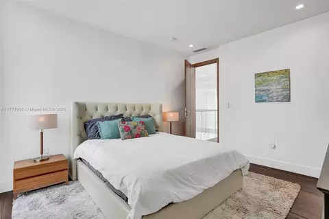 Bedroom - 201 Buttonwood Dr, Key Biscayne, FL 33149 photo 8 of 12