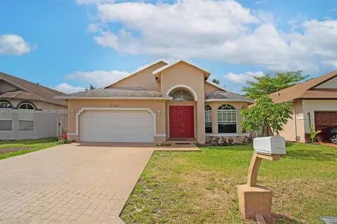 2730 Washington Dr, Fort Lauderdale, FL 33311