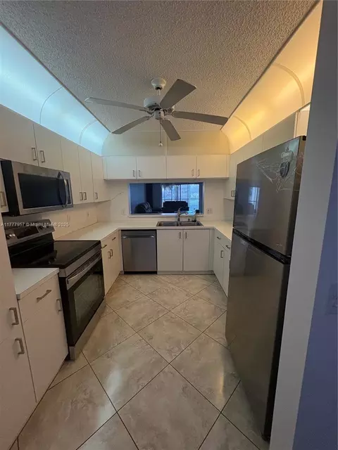 10133 NW 24th Pl #206, Sunrise, FL 33322