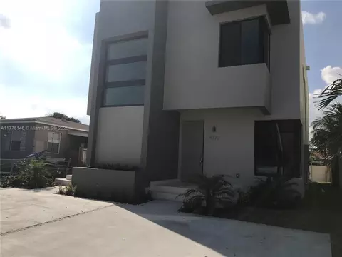 Exterior - 4384-4400 E 10th Ave, Hialeah, FL 33013 photo 6 of 6