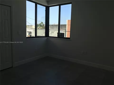Bedroom - 4384-4400 E 10th Ave, Hialeah, FL 33013 photo 1 of 2