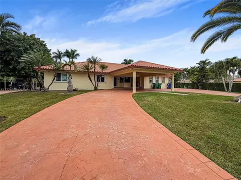 19790 SW 208th St, Miami, FL 33187