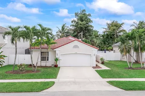 17522 NW 12th St, Pembroke Pines, FL 33029