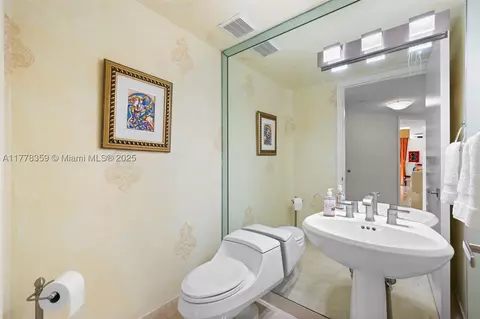 Undisclosed, Surfside, FL 33154 photo 18