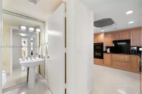 Undisclosed, Surfside, FL 33154 photo 17
