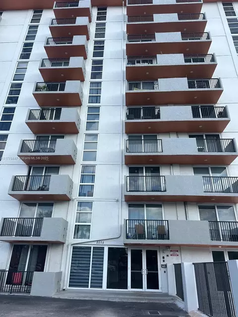 2075 NE 164th St #114, North Miami Beach, FL 33162