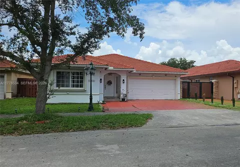 14426 NW 88th Ave, Miami Lakes, FL 33018