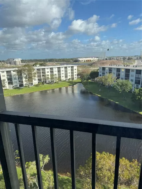 2217 Cypress Island Dr #803, Pompano Beach, FL 33069