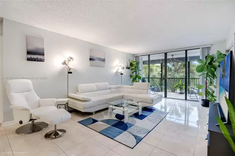 2804 N 46th Ave #C429, Hollywood, FL 33021