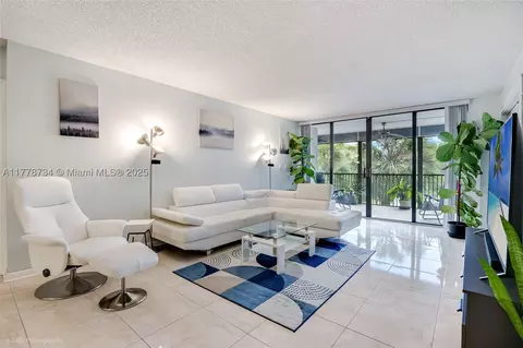 2804 N 46th Ave #C429, Hollywood, FL 33021