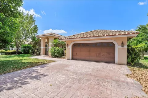 4622 NW 100th Ter, Coral Springs, FL 33076
