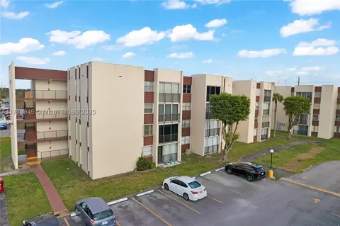 9401 SW 4th St #112, Miami, FL 33174