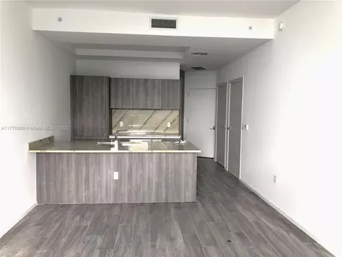 801 S Miami Ave #5108, Miami, FL 33130