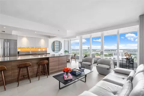 21055 Yacht Club Dr #2707, Aventura, FL 33180