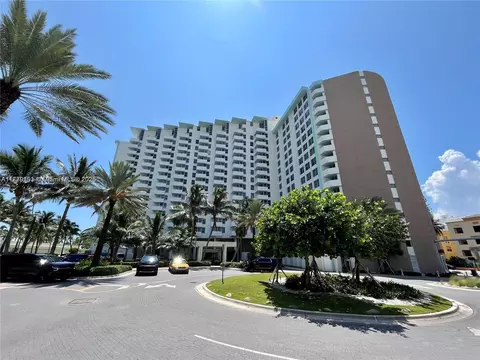 2899 Collins Ave #1233, Miami Beach, FL 33140