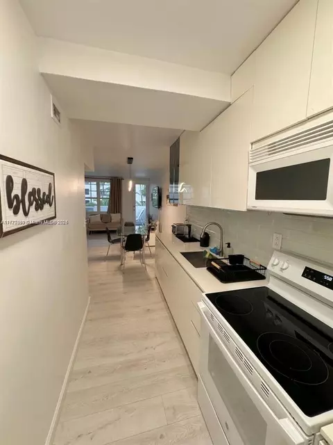 100 Lincoln Rd #430, Miami Beach, FL 33139