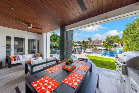 121 S Gordon Rd, Fort Lauderdale, FL 33301