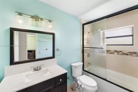 6345 NW 201st Ln, Hialeah, FL 33015 photo 26