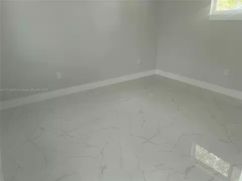 702 E 37th St, Hialeah, FL 33013 photo 7