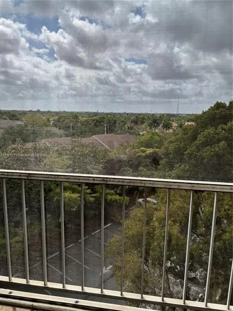 View/Area - 10777 W Sample Rd #714, Coral Springs, FL 33065 photo 2 of 2