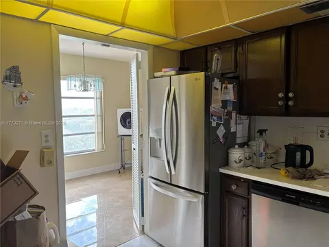 Kitchen - 10777 W Sample Rd #714, Coral Springs, FL 33065 photo 6 of 10