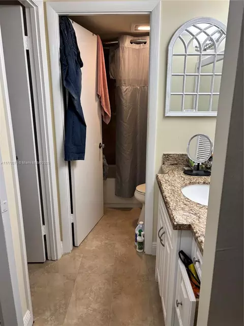 Bath - 10777 W Sample Rd #714, Coral Springs, FL 33065 photo 3 of 4