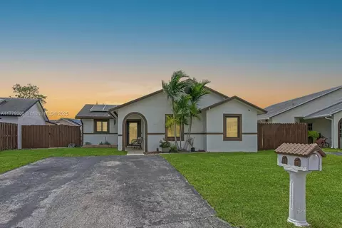 24988 SW 128th Ct, Princeton, FL 33032