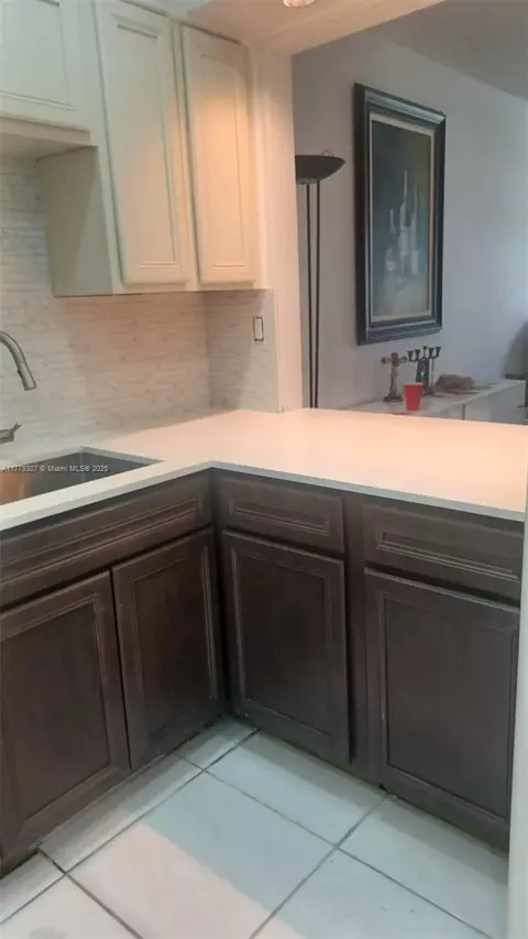 7887 Golf Cir Dr #206, Margate, FL 33063