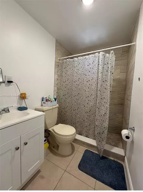 602 E 50th St, Hialeah, FL 33013 photo 12