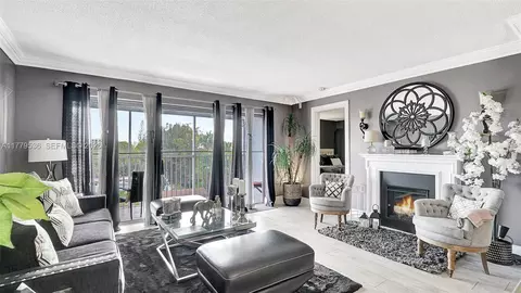 329 SE 3rd St #405S, Hallandale Beach, FL 33009