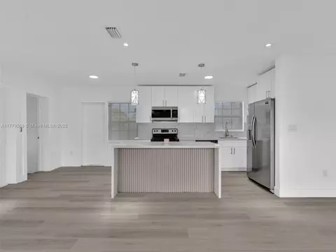3431 NW 6th Ct, Lauderhill, FL 33311