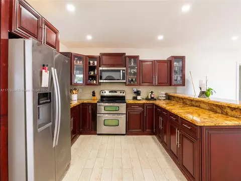 820 W 54th St, Hialeah, FL 33012 photo 6