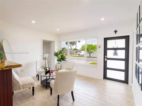 820 W 54th St, Hialeah, FL 33012 photo 14