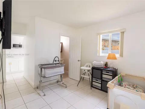 820 W 54th St, Hialeah, FL 33012 photo 17
