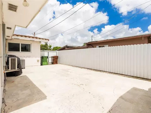820 W 54th St, Hialeah, FL 33012 photo 29