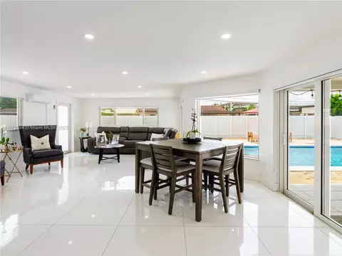 820 W 54th St, Hialeah, FL 33012 photo 11