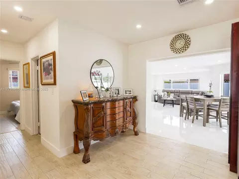 820 W 54th St, Hialeah, FL 33012 photo 19