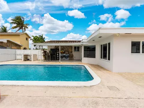 820 W 54th St, Hialeah, FL 33012 photo 27