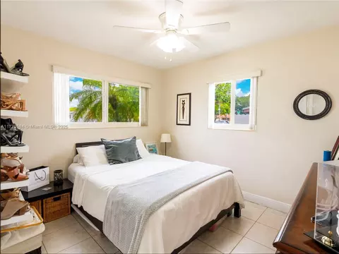 820 W 54th St, Hialeah, FL 33012 photo 23